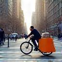 Vélo-cargo de livraison en centre-ville