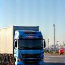 Camion franchissant une frontière